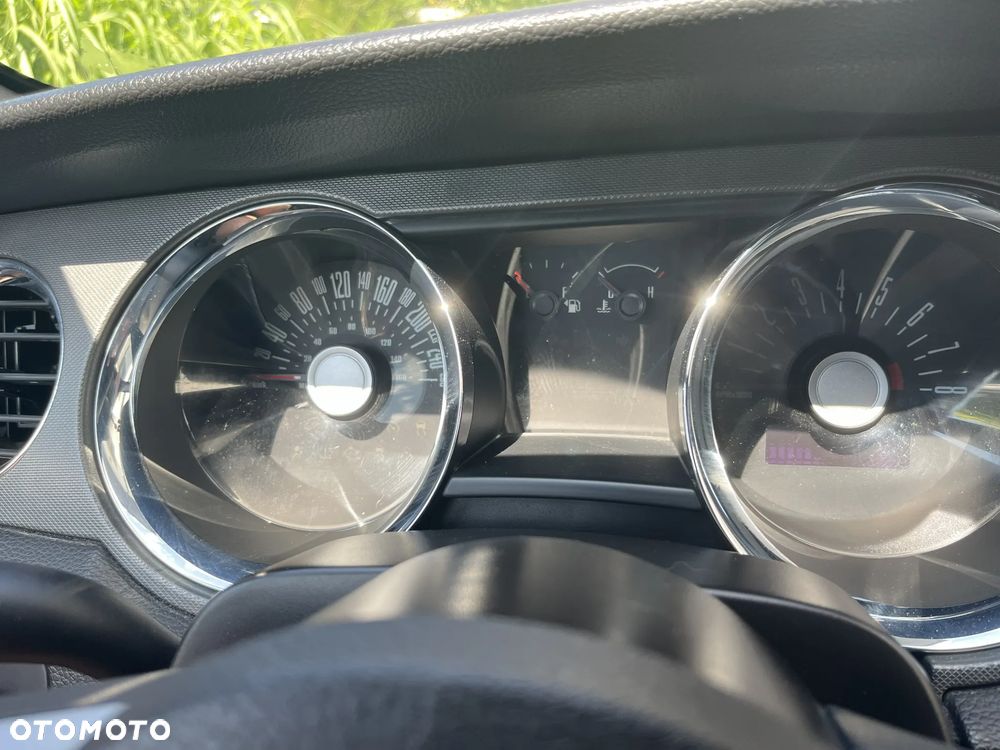 Ford Mustang 5.0 V8 GT - 19
