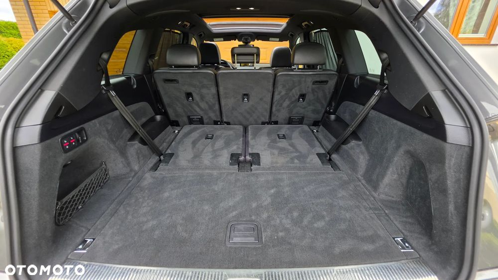 Audi Q7 - 8
