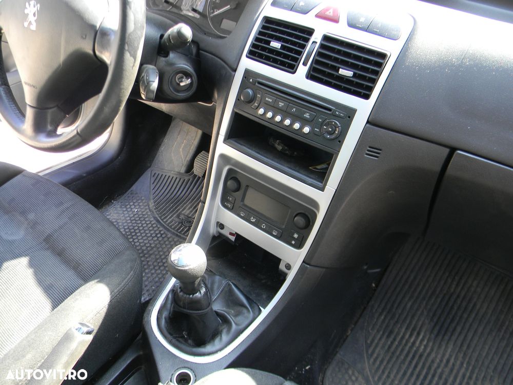 Dezmembrari  Peugeot 307  2000  > 0000 1.6 HDi 110 Motorina - 27