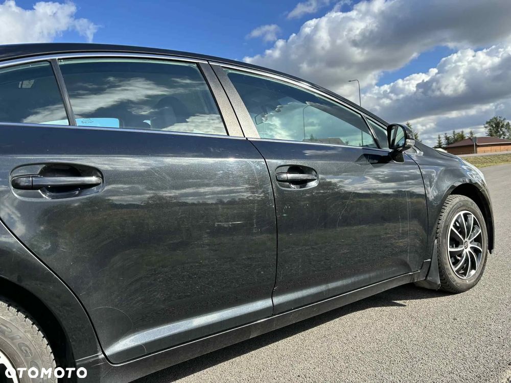 Toyota Avensis - 3