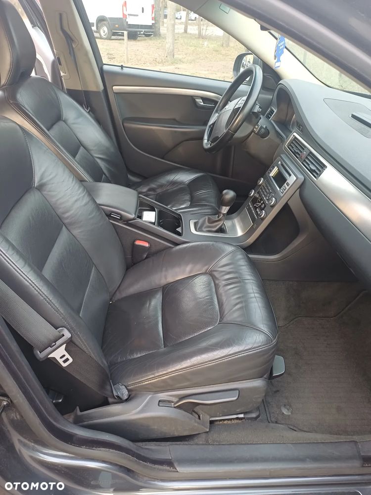 Volvo V70 2.0D Kinetic - 4