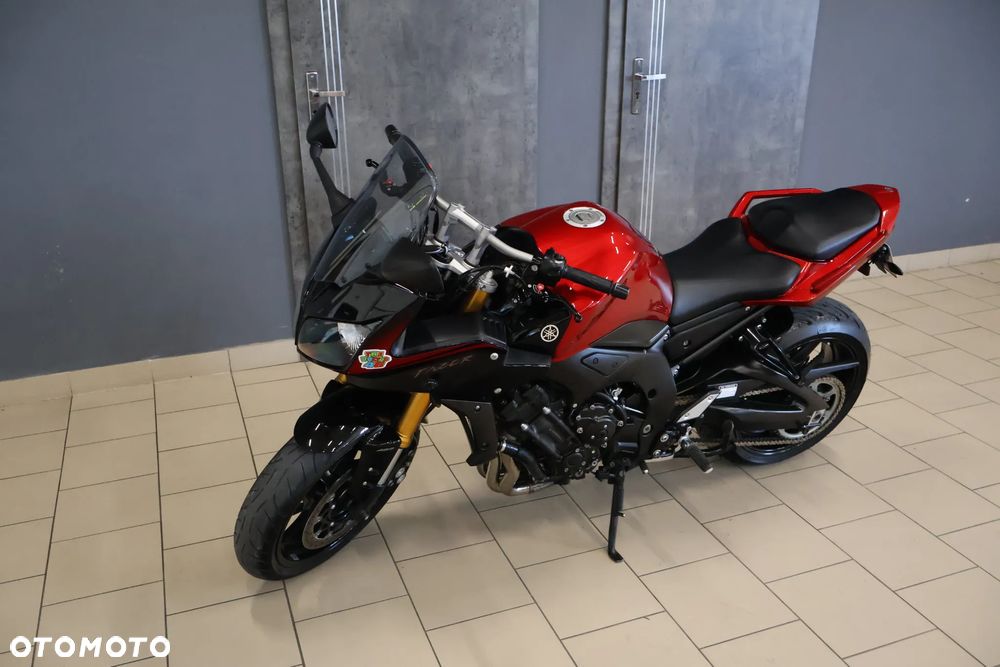 Yamaha FZ - 17