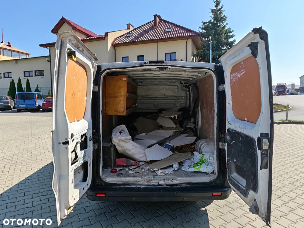 Renault TRAFIC - 10