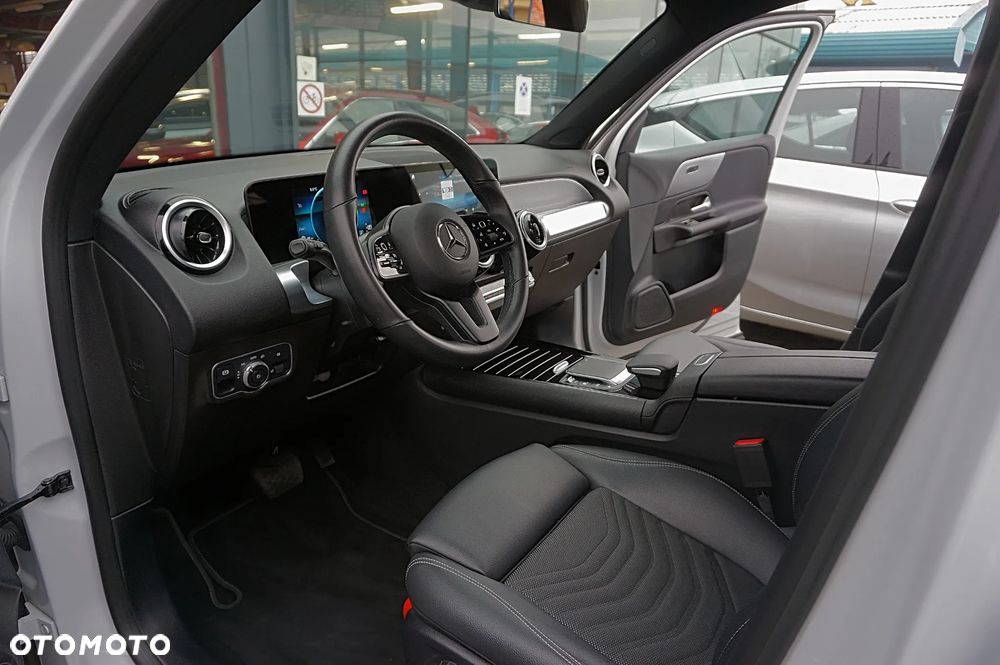 Mercedes-Benz GLB 200 7G-DCT - 13