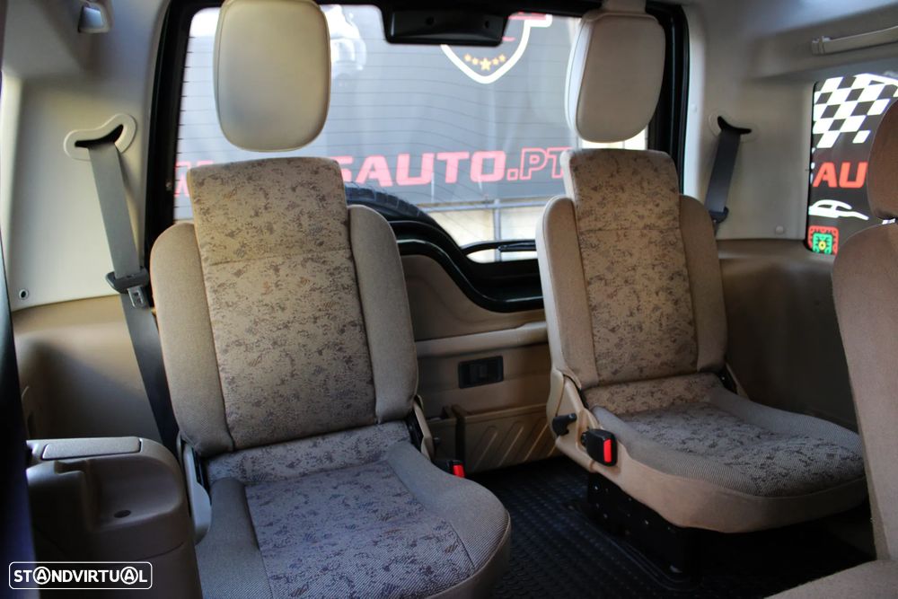 Land Rover Discovery 2.5 TD5 - 30