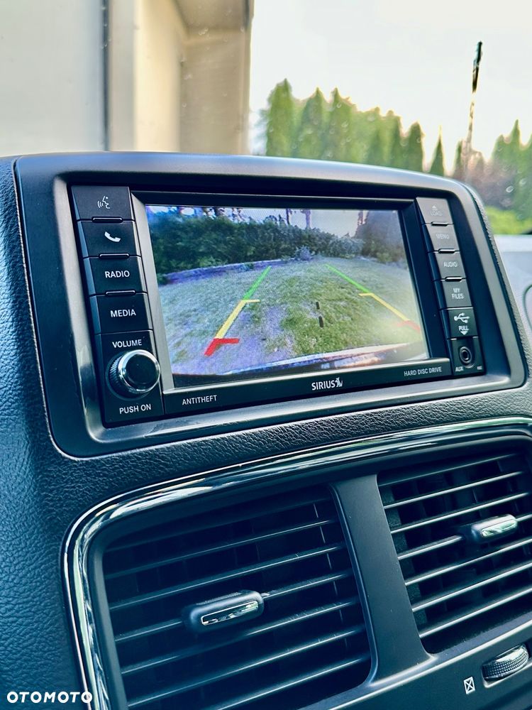 Dodge Grand Caravan - 15
