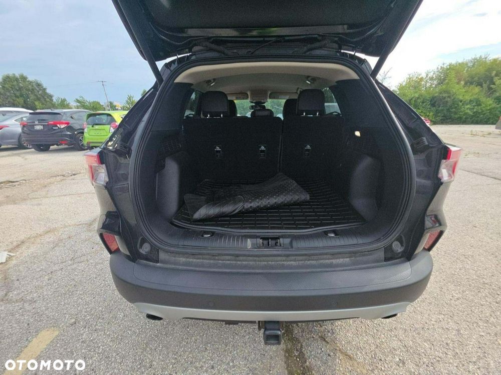 Ford Kuga - 9