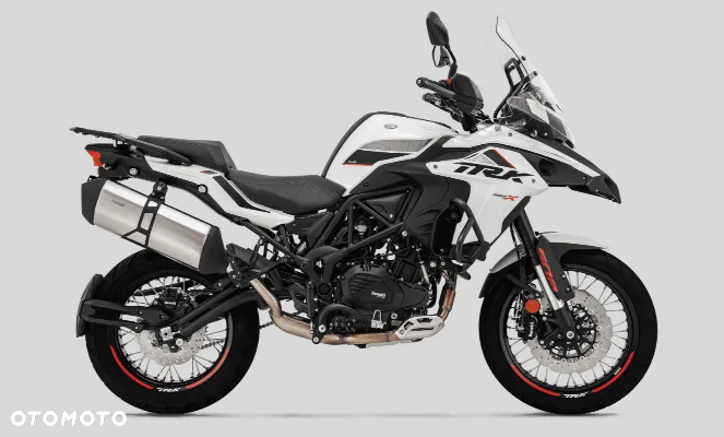 Benelli TRK 502 - 10