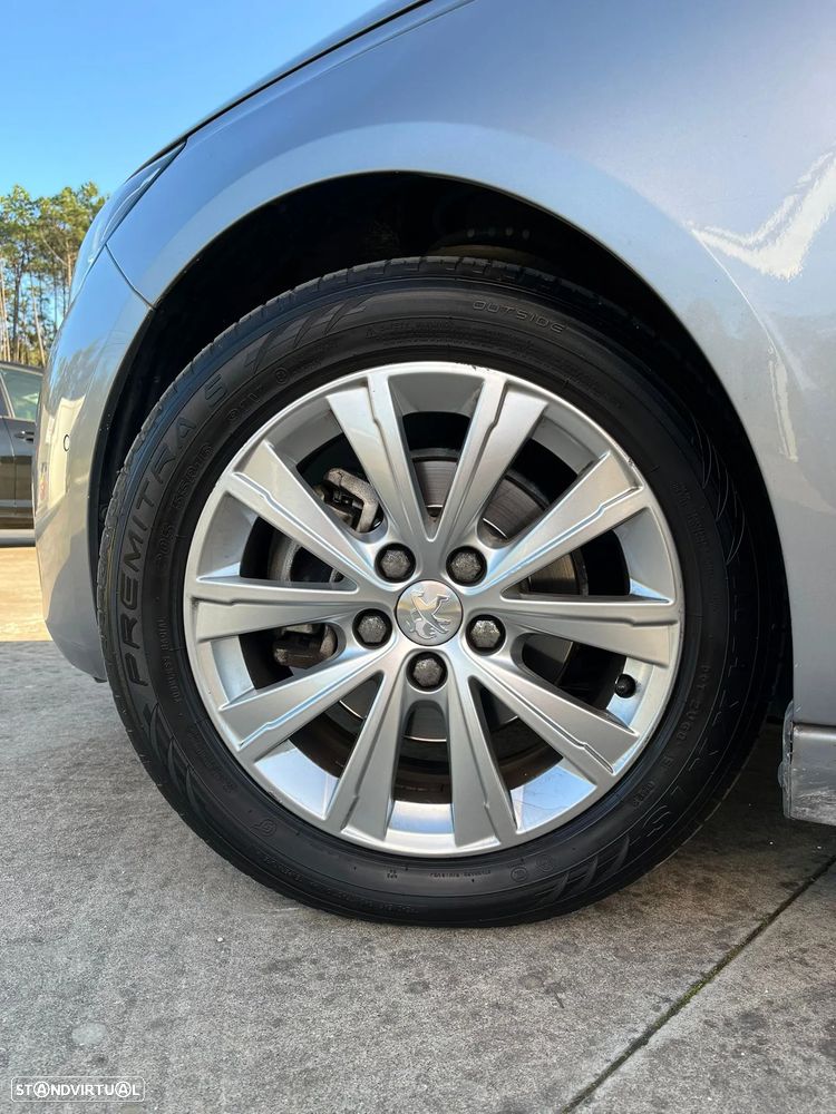 Peugeot 308 SW 1.5 BlueHDi Style - 4