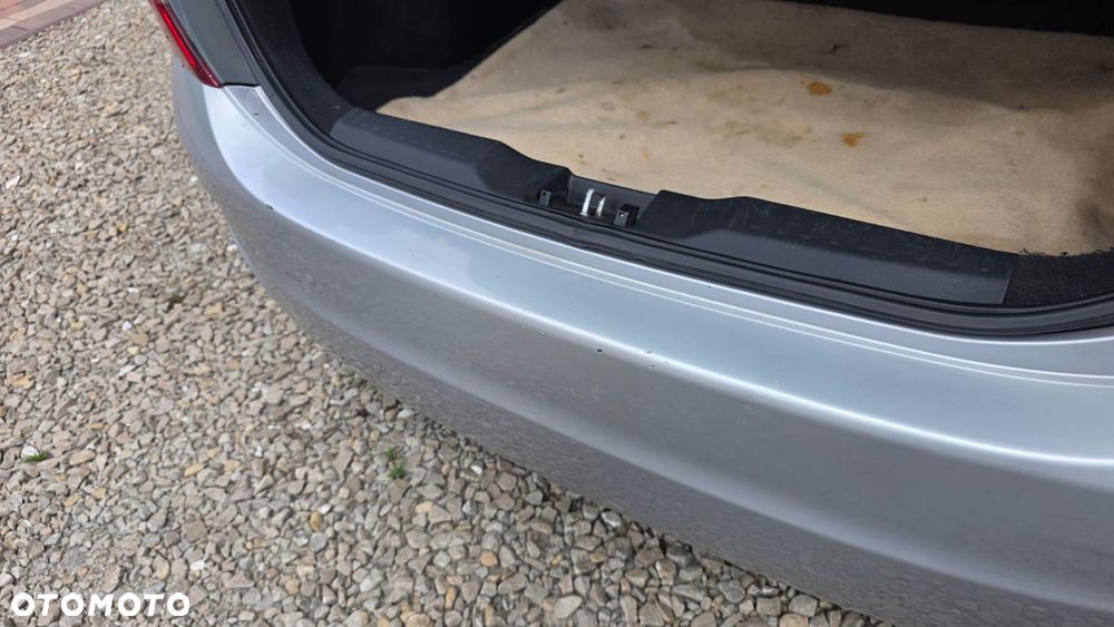 Honda Civic 1.6i ES - 11