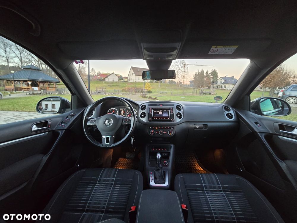 Volkswagen Tiguan 2.0 TDI SCR 4MOTION BlueMotion Technology DSG Lounge Sport & Style - 9