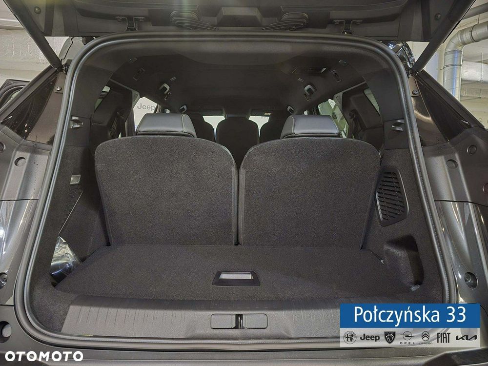 Peugeot 5008 - 8
