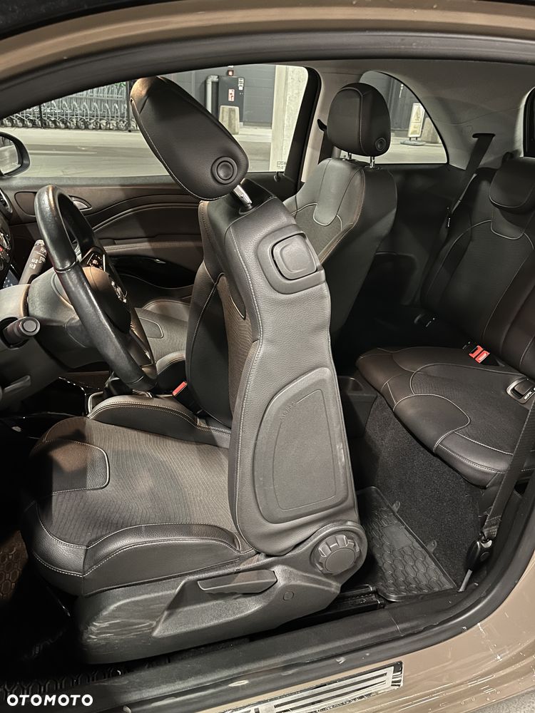 Opel Adam 1.4 Glam Easytronic EU6 - 12