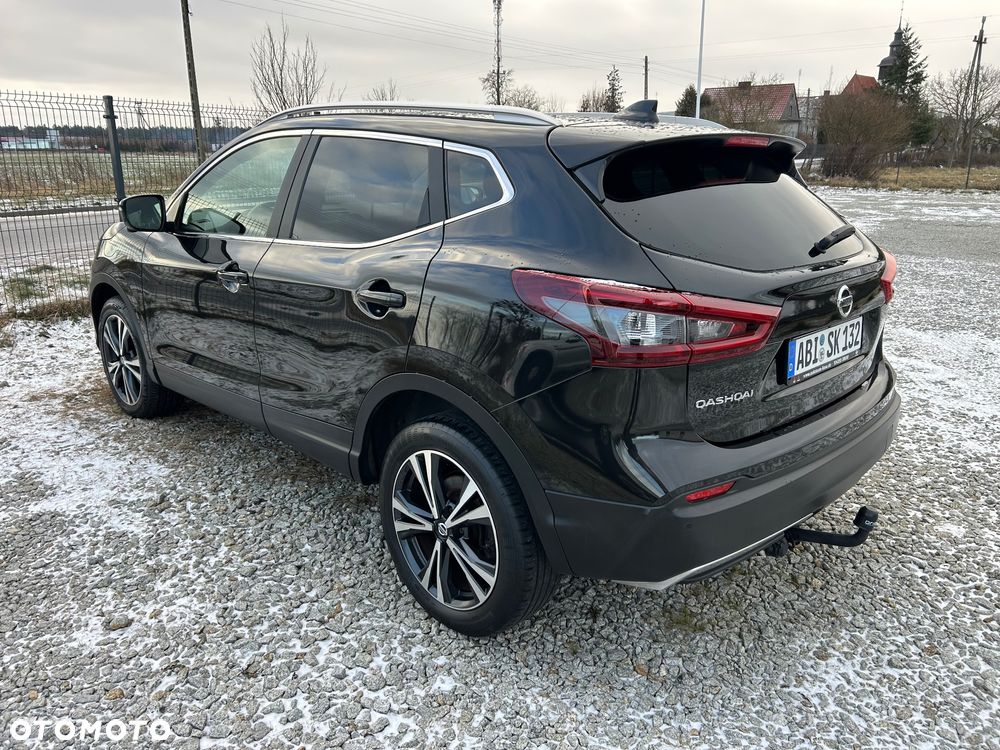 Nissan Qashqai 1.3 DIG-T DCT SHIRO - 4