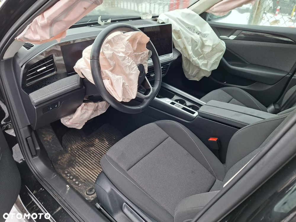 Volkswagen Passat - 6