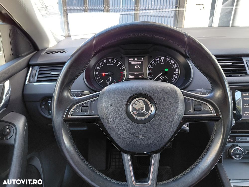 Skoda Octavia 1.6 TDI AMBITION DSG - 14