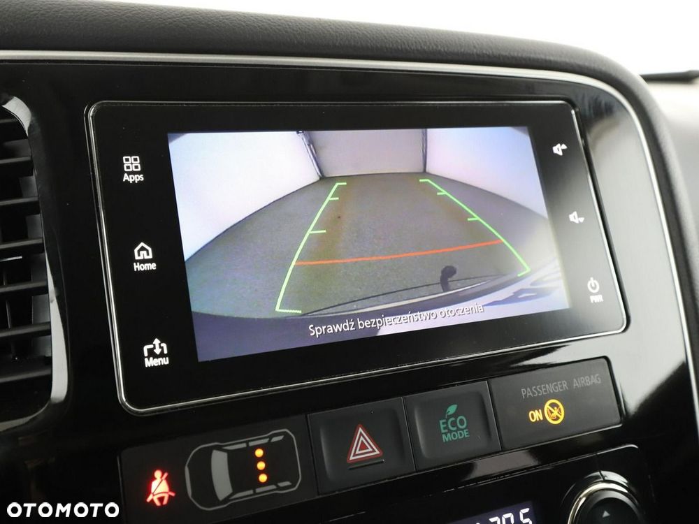 Mitsubishi Outlander 2.0 Instyle Navi 4WD CVT - 25
