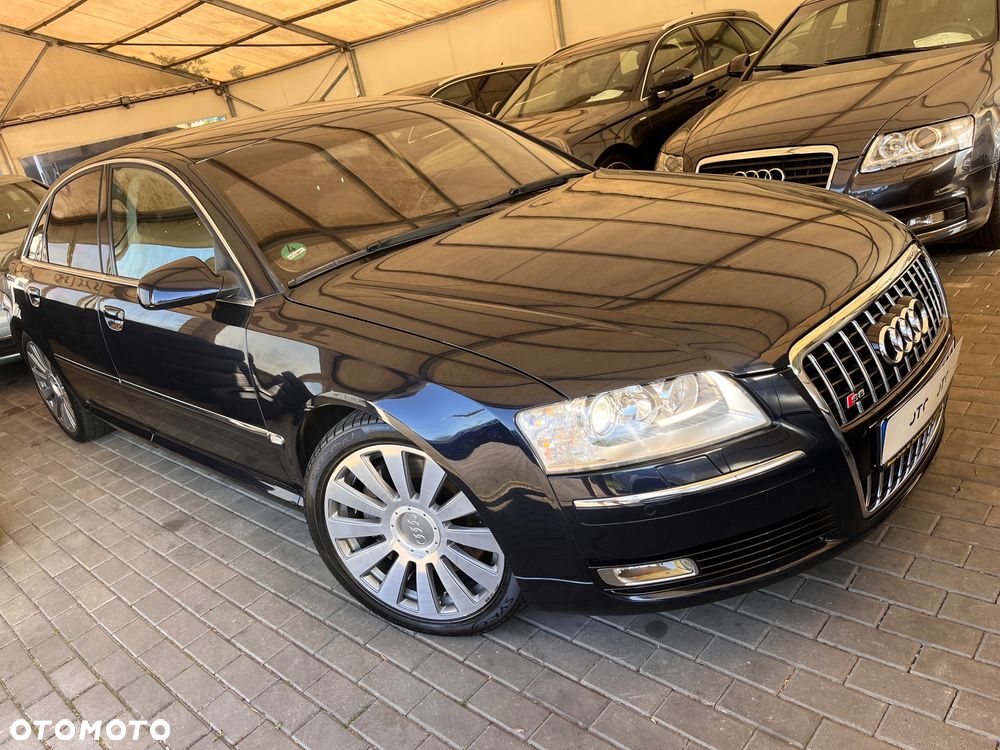 Audi A8 4.2 Quattro - 2