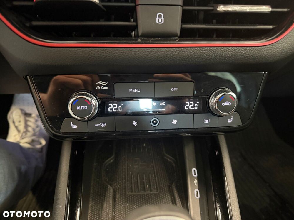 Skoda Kamiq 1.5 TSI Monte Carlo DSG - 25