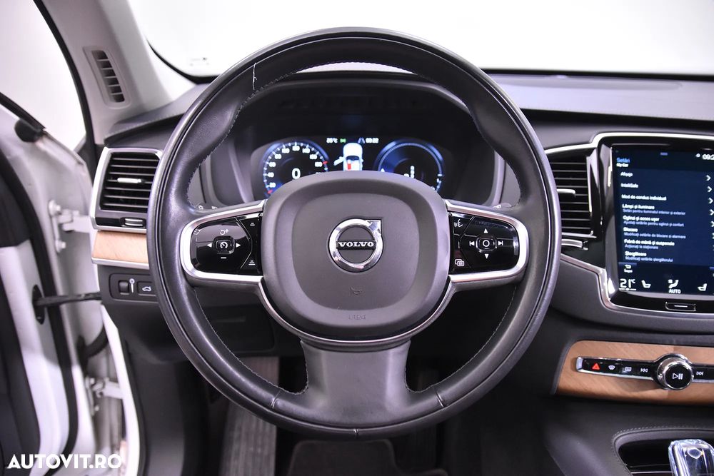 Volvo XC 90 T8 eAWD R-Design - 17