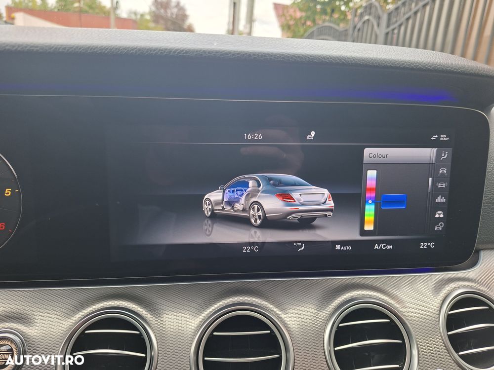 Mercedes-Benz E 220 d 4MATIC Aut. - 26