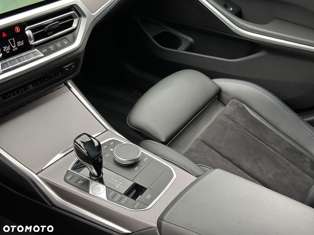BMW Seria 3 320d M Sport sport - 25