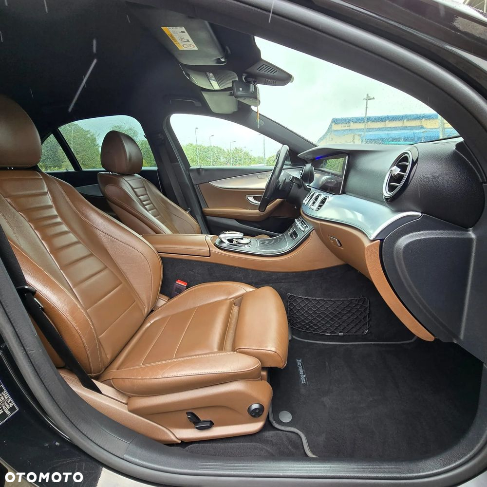 Mercedes-Benz Klasa E 220 d 9G-TRONIC AMG Line - 27