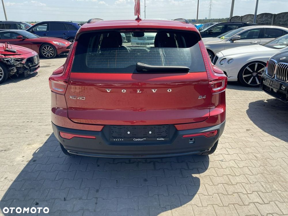 Volvo XC 40 B4 B AWD Geartronic RDesign - 5