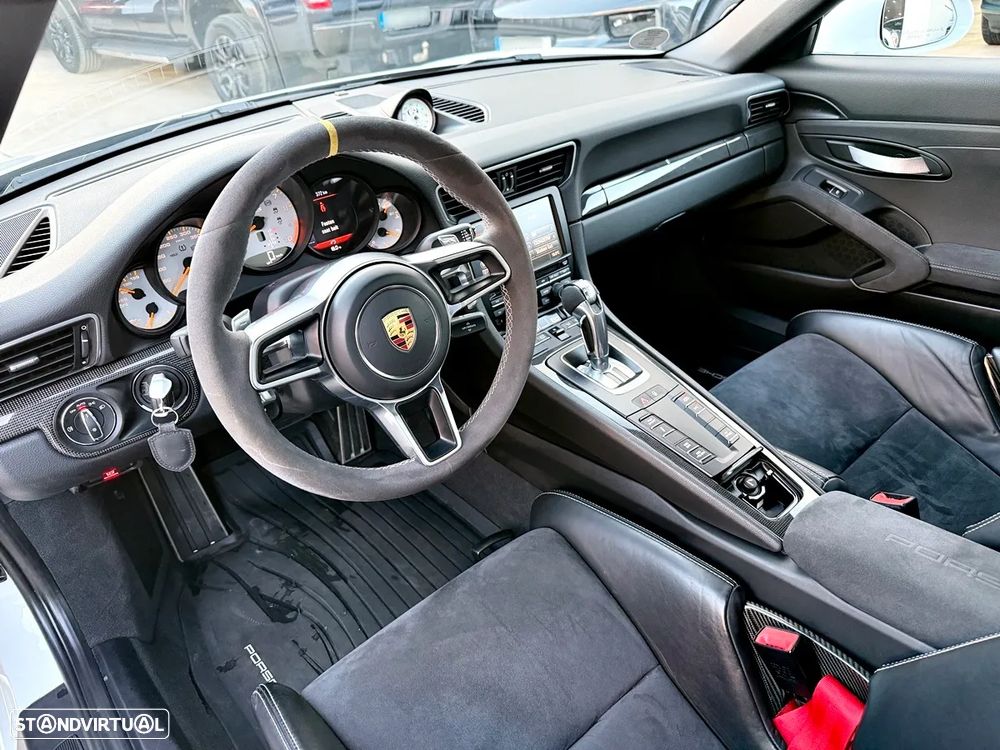 Porsche 911 (991) GT3 RS - 21