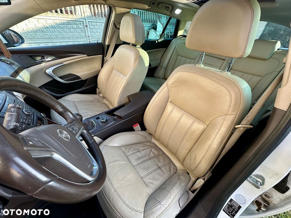 Opel Insignia 2.0 CDTI - 10