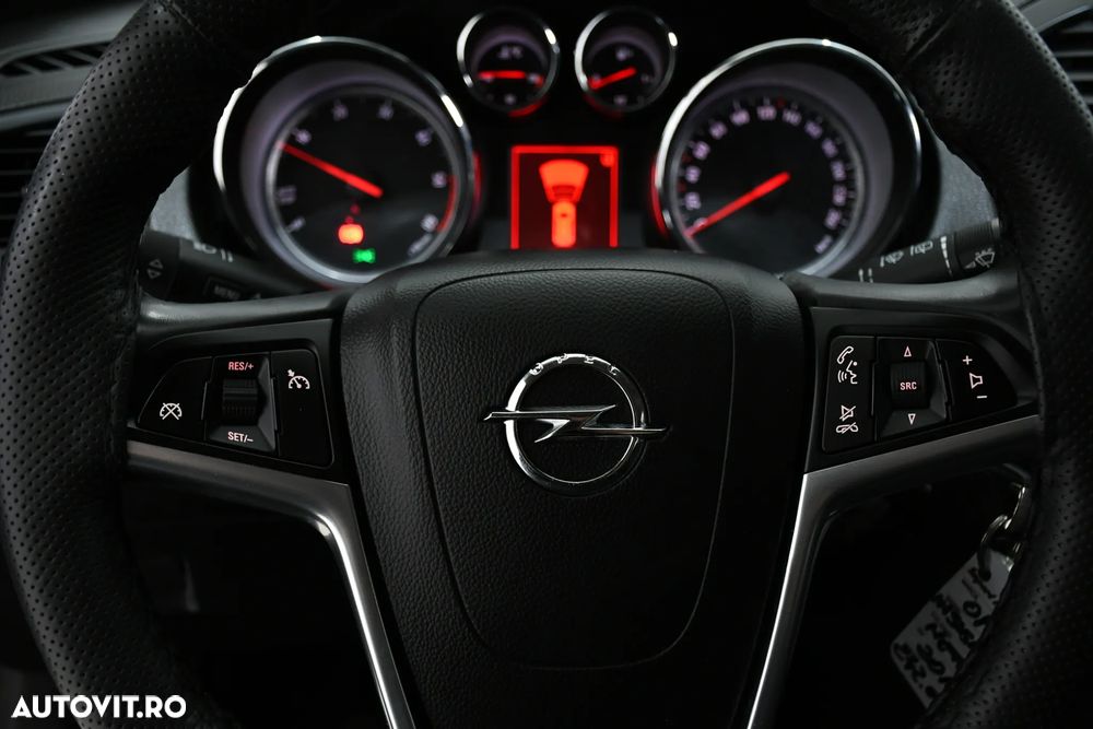 Opel Insignia 2.0 CDTI ecoFLEX Cosmo - 24