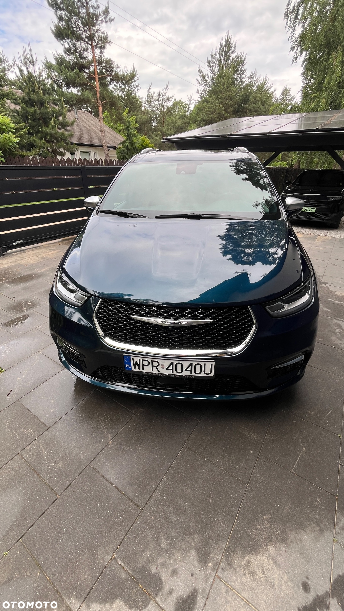 Chrysler Pacifica - 2