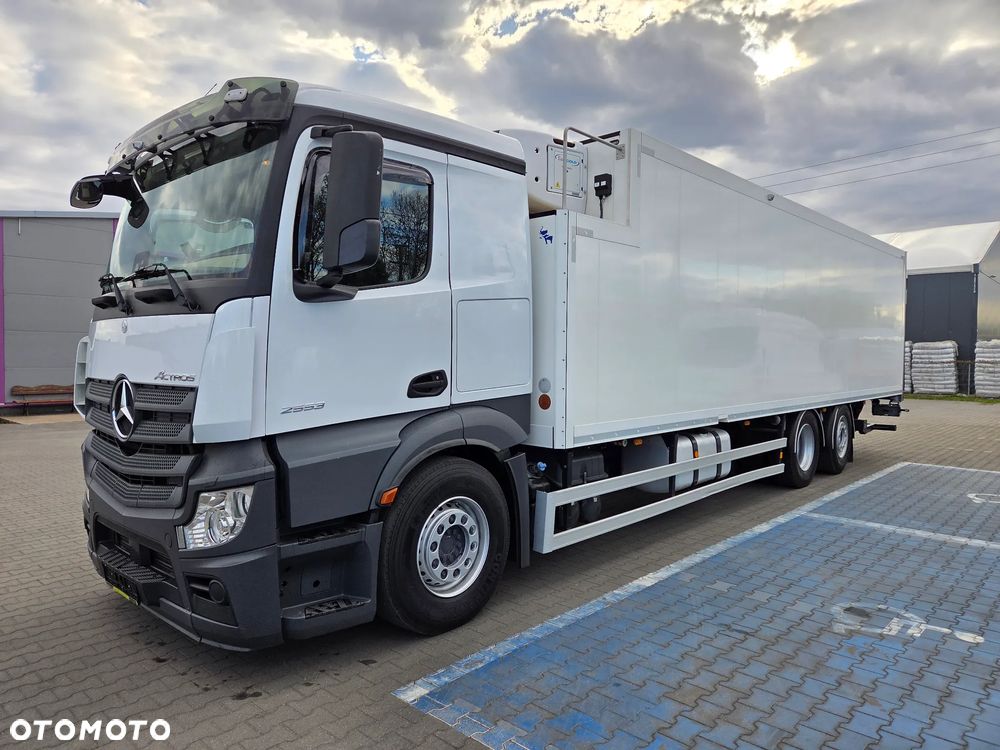 Mercedes-Benz Actros 2553 - 18