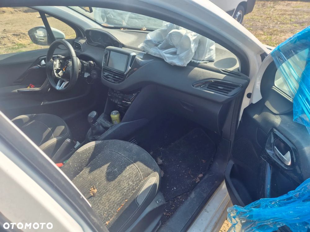 Peugeot 208 Blue-HDi 100 Stop&Start Allure - 6