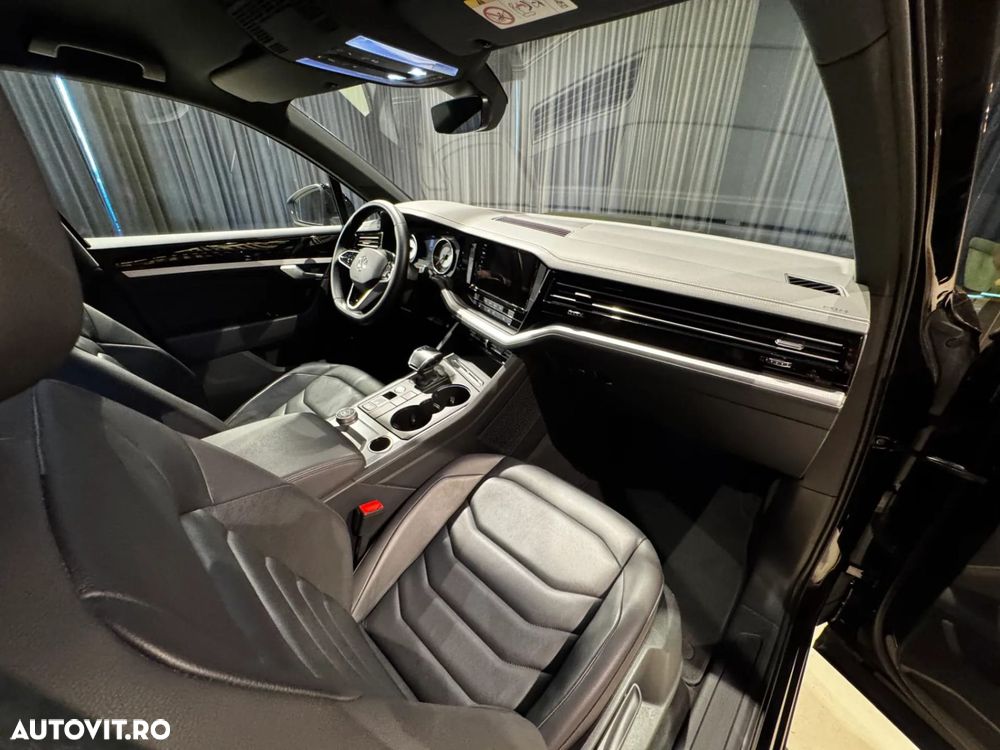 Volkswagen Touareg - 16