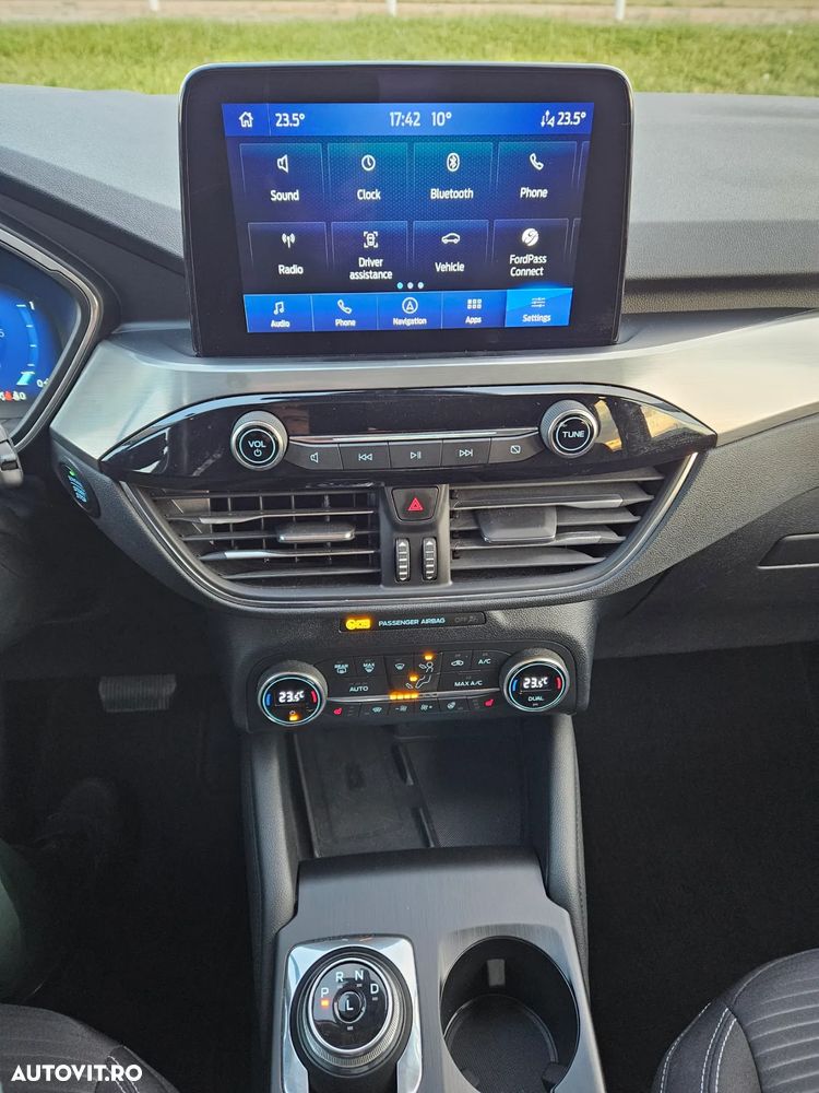 Ford Kuga 2.0 EcoBlue A8 AWD Titanium - 11