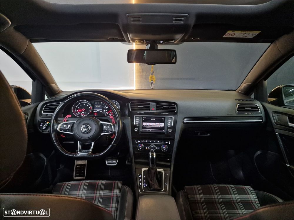 VW Golf 2.0 TSi GTi DSG - 22