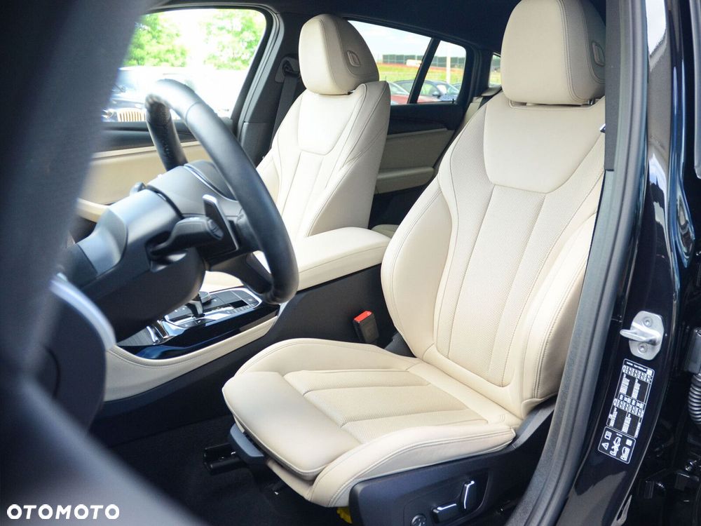 BMW X4 - 36