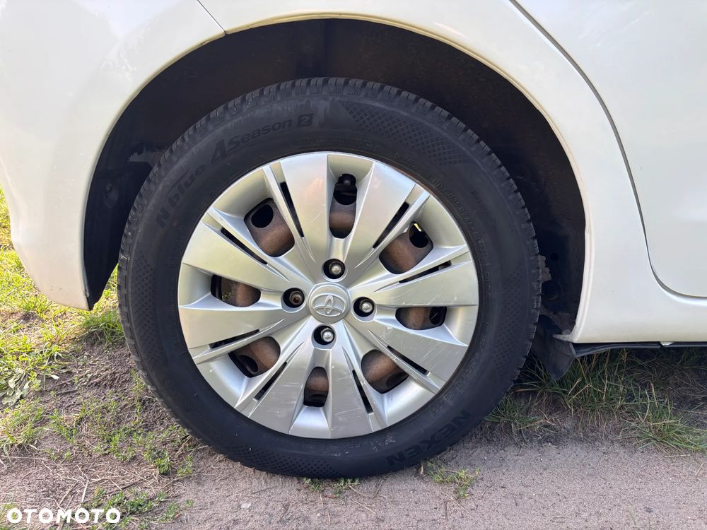 Toyota Yaris 1.0 Life - 13