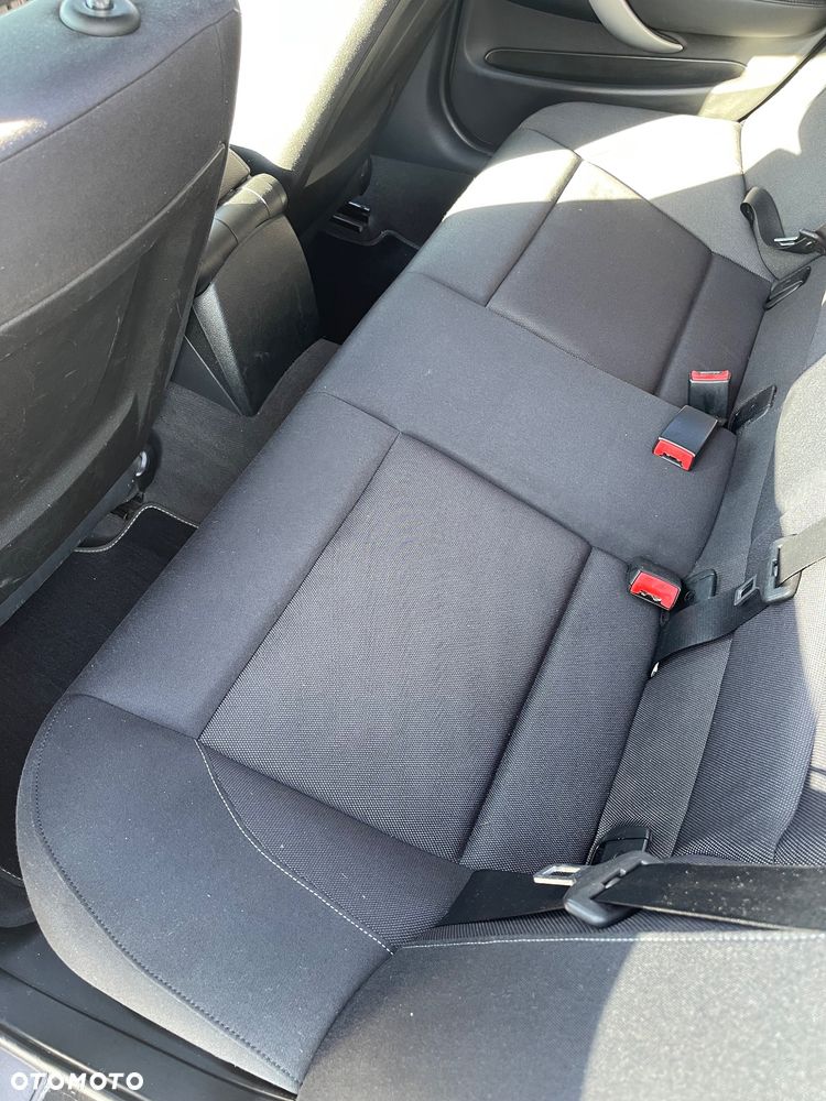 BMW Seria 1 118i Edition Sport - 17