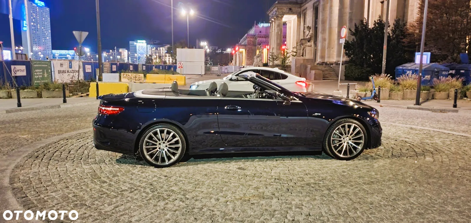 Mercedes-Benz Klasa E AMG 53 Kabriolet 4-Matic+ 9G-TRONIC - 3