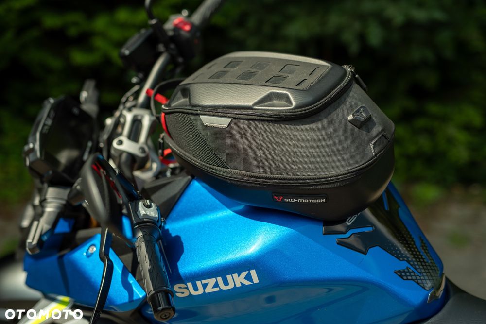 Suzuki GSX 1000 - 3