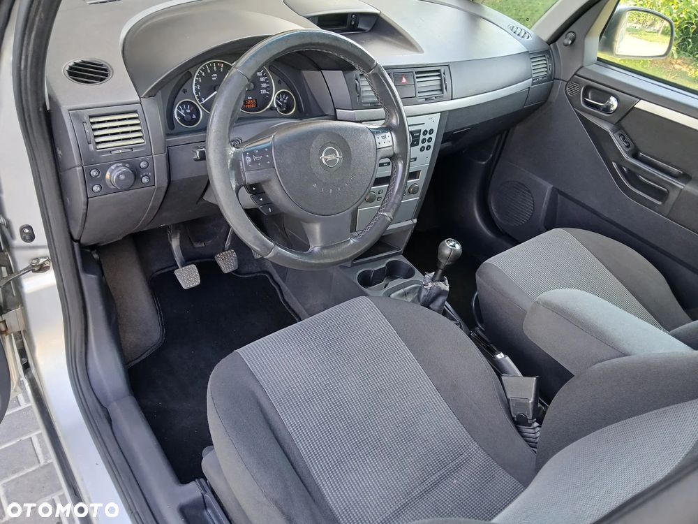 Opel Meriva - 10