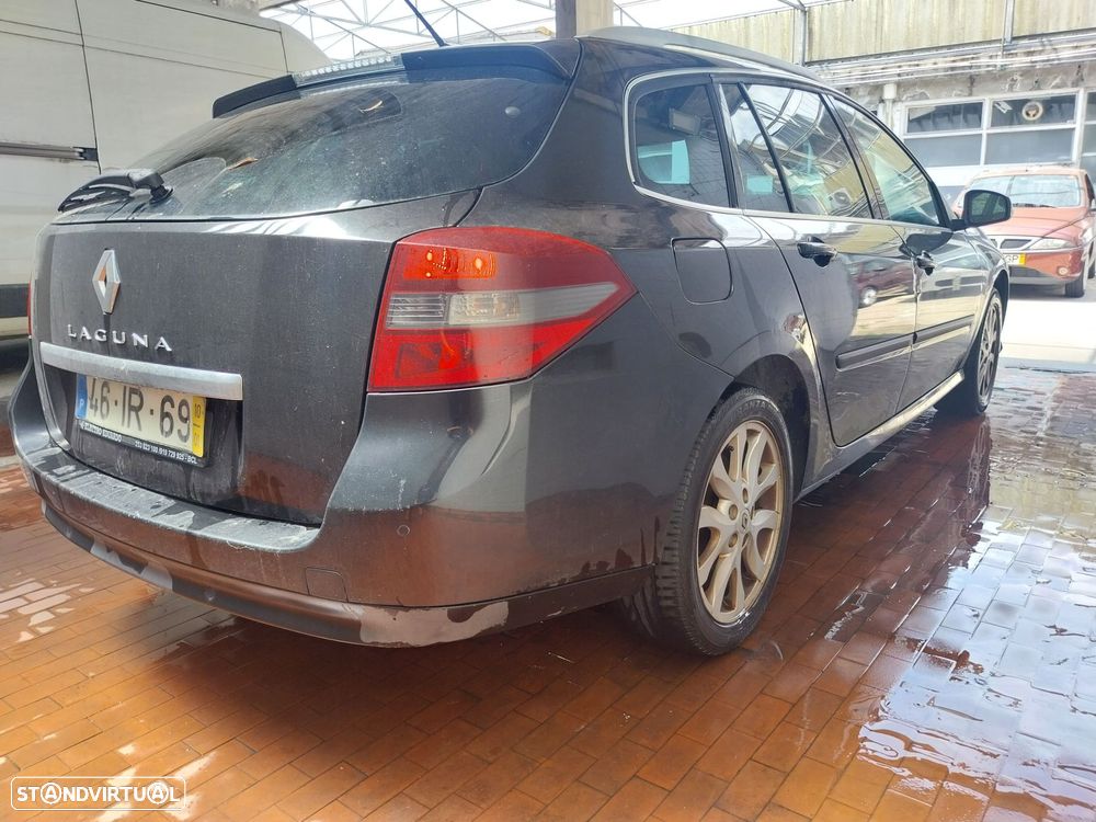 Renault Laguna Break 1.5 dCi Dynamique S - 2