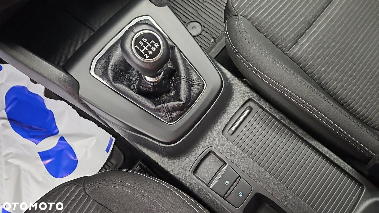 Ford Focus 1.0 EcoBoost Titanium - 18