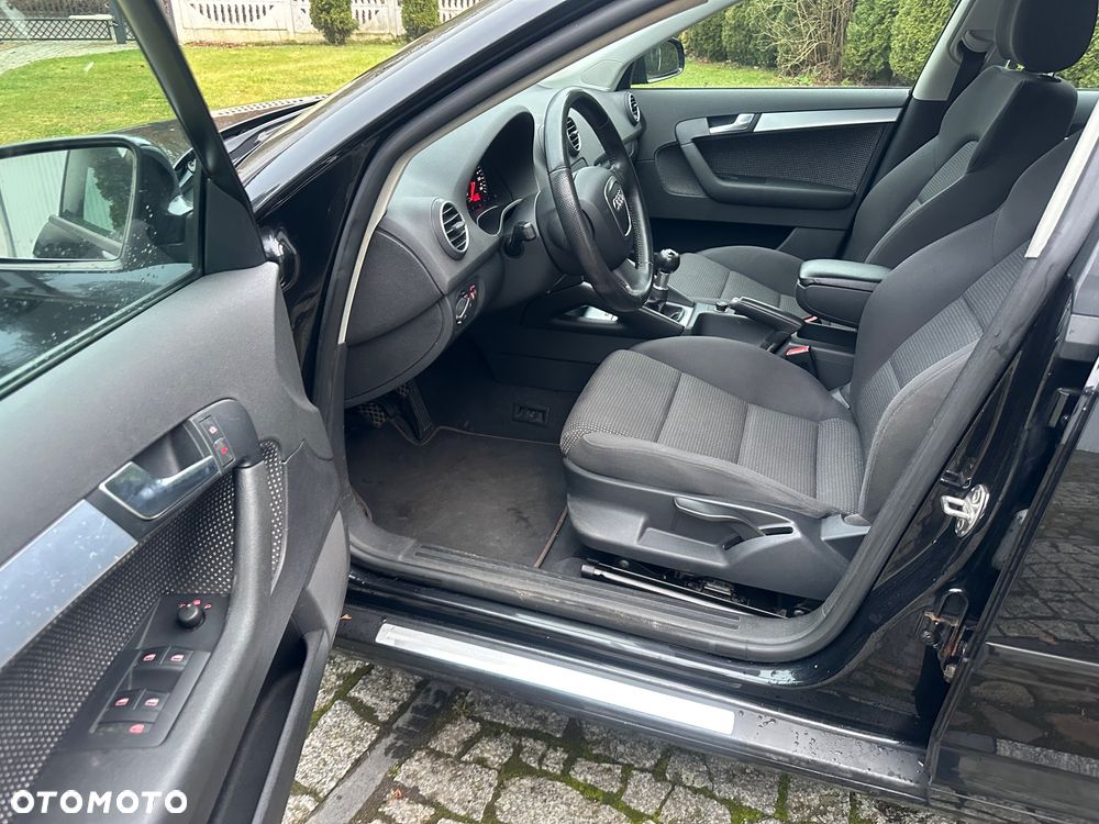 Audi A3 Sportback 2.0 TDI DPF Attraction - 9