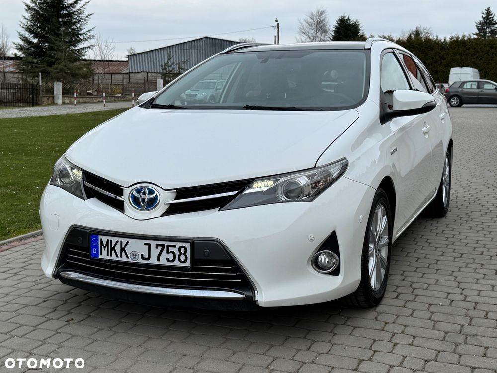 Toyota Auris 1.8 HSD Luna - 31