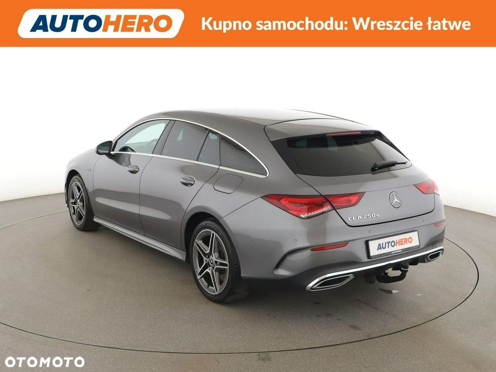 Mercedes-Benz CLA 250 e PHEV AMG Line 8G-DCT - 5