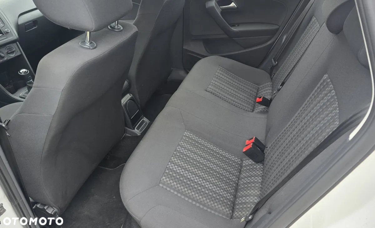 Volkswagen Polo 1.0 (Blue Motion Technology) Comfortline - 12
