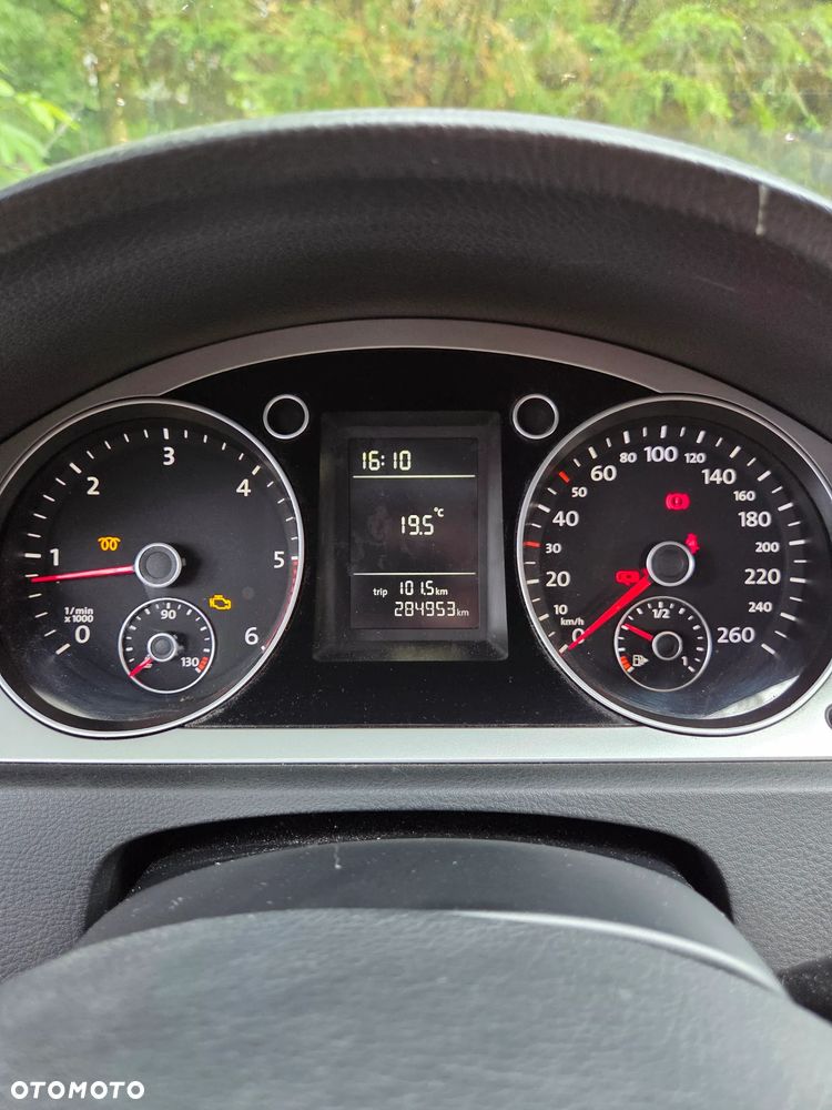 Volkswagen Passat 2.0 TDI Comfortline - 10
